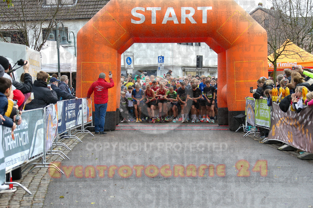 251130_1024_EX1_4900 | Sportfotografie im Rhein-Sieg Kreis, Köln, Bonn, NRW, Rheinland Pfalz, Hessen, etc. Unser Tätigkeitsfeld umfasst den Laufsport vom Volkslauf über den Marathon, Duathlon, Triathon bis zum Ultralauf wie Kölnpfad Ultra oder Schindertrail.