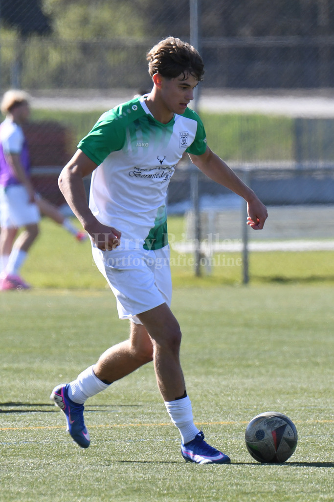 SpVgg GW Deggendorf : SV Hofkirchen | Felix Rem (SpVgg GW Deggendorf #27) eigene Jugend - Realisiert mit Pictrs.com