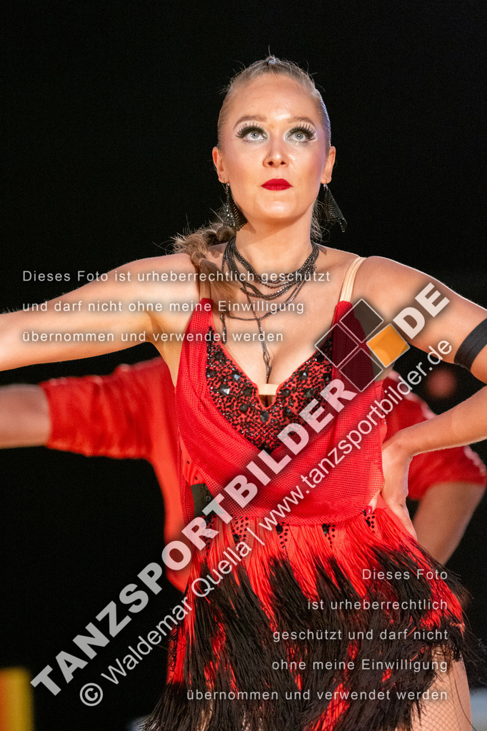 20250504-00539 | Hier finden Sie Tanz Bilder vom Latein und Standard Formationen tanzen. Sportbilder vom Tanzsport. Schöne Fotos und von Weltmeisterschaft, Europameisterschaft, Bundesliga, Regionalliga, Oberliga und Landesliga sowie von GOC Stuttgart, DanceComp, WM Bremen