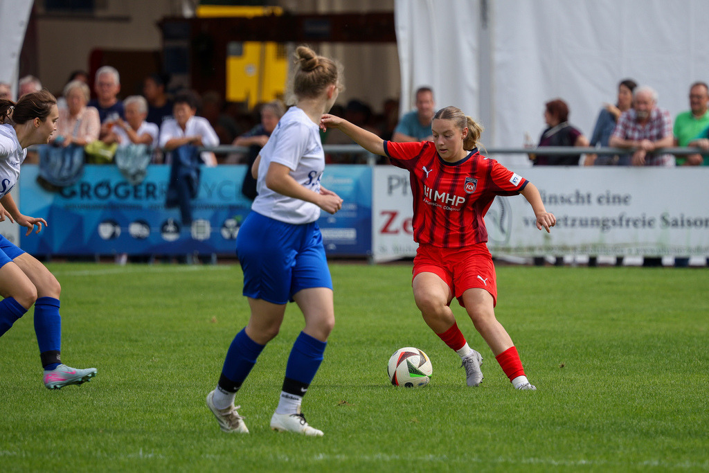 20250727_AHP-FCH_014 | Fotopresso – Sportfotografie in Heidenheim & Umgebung. Professionelle Sportfotografie für unvergessliche Momente. Dynamische Action-Shots, emotionale Szenen & hochwertige Bilder. - Realisiert mit Pictrs.com