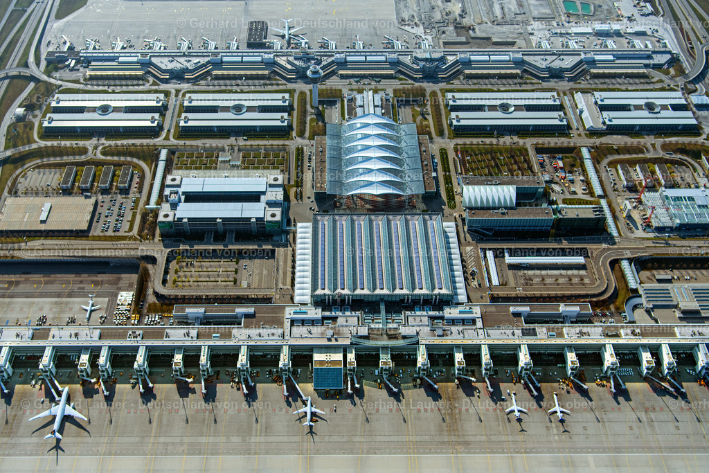 4022883 | Online-Shop für Luftbilder aus Deutschland. Seit über 45 Jahren baut Gerhard Launer das Luftbildarchiv mit unterschiedlichsten Themen stetig weiter aus.