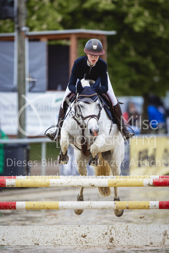 240426_Olfen-Vinnum_PonyTrophy-211 | Deine schönsten Turniermomente als professionelle Fotos! Entdecke hochwertige Pferdesport-Fotografie im Online-Shop. Jetzt Fotos finden & bestellen!