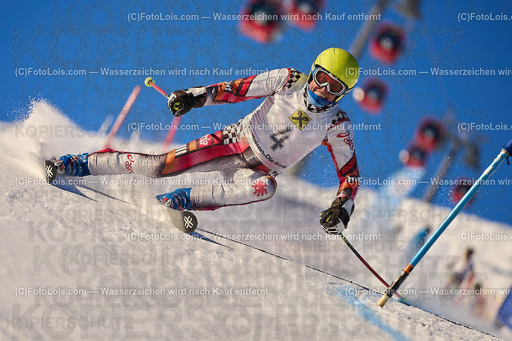 ALP2372_MASTERS-Cup_GS-B Herrn_Eberl Michael | (C)FotoLois.com, Alois Spandl. FIS Masters-Cup Wildschönau, Giant Slalom auf der Piste Schatzberg GS, Siegerehrung auf dem Dorfplatz Niederau, Sa 13. Januar 2024.