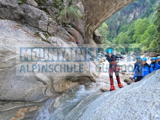 GOPR3634 | Bestelle die Bilder deines Berg- oder Wasser-Abenteuers mit Mountain Sports bequem von zu Hause aus direkt über unseren Online Fotoshop von pictrs.com. - Realisiert mit Pictrs.com