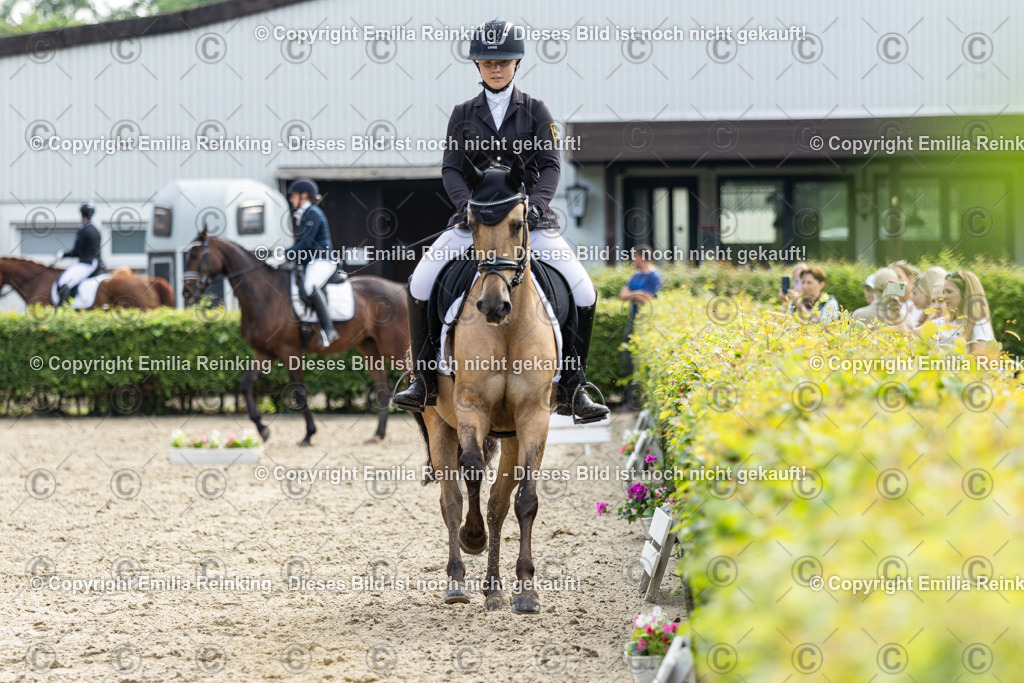 CL5A5287 | Emilia Reinking Fotografie - Realisiert mit Pictrs.com