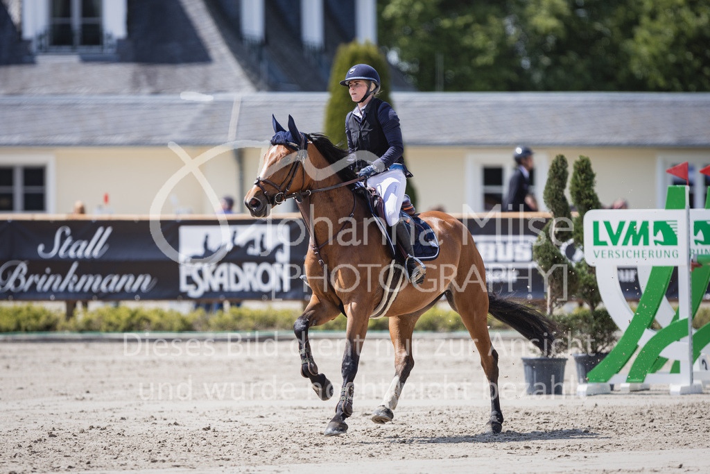 230520_MayDays_Youngster-M-318 | Deine schönsten Turniermomente als professionelle Fotos! Entdecke hochwertige Pferdesport-Fotografie im Online-Shop. Jetzt Fotos finden & bestellen!