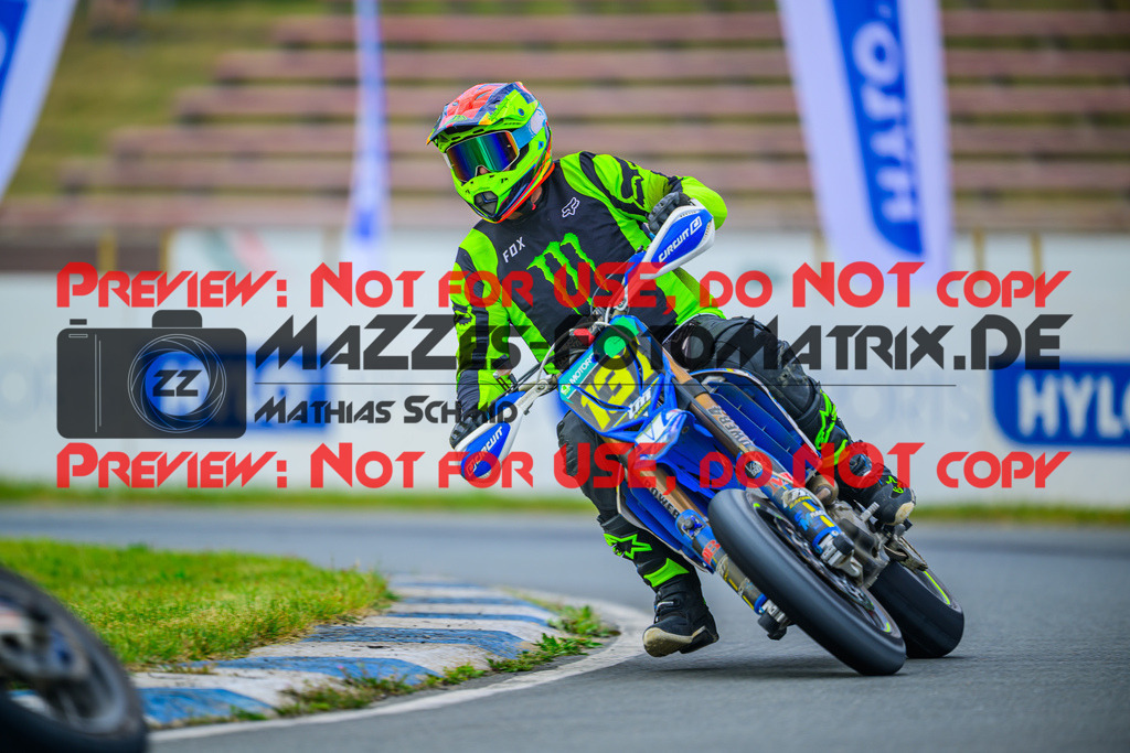 MaZZes_Fotomatrix_20250502_6007705_9435 | UE40