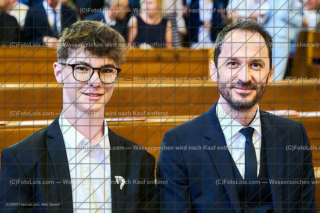 ALP2120_Pfarrfirmung Wieselburg | (C)FotoLois.com, Alois Spandl, Pfarrfirmung in Wieselburg mit Firmspender Eduard Gruber (ehemaliger Generalvikar der Diözese St. Pölten), Sa 3. Juni 2023.