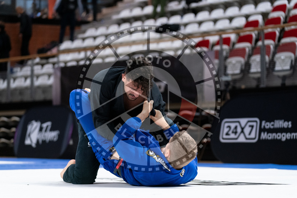 20241012PBB5349 | Athletes compete during the AJP Tour Europe Continental Jiu-Jitsu Professional Championship on October 12, 2024 in Almere near Amsterdam, Netherlands. © Chiara Dazi / photoblackbelt