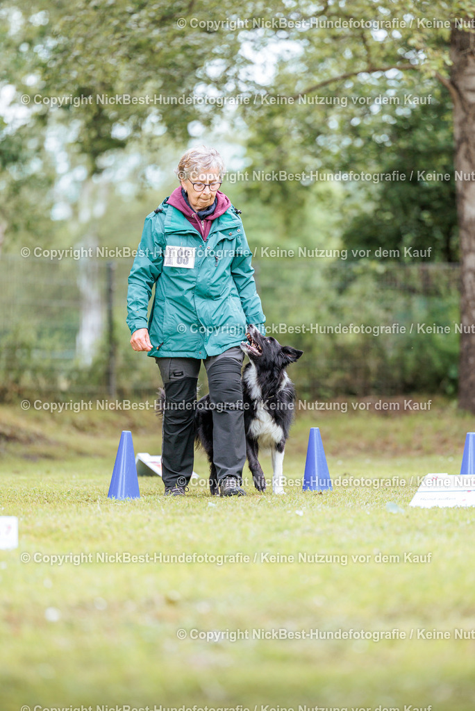 RO-Blumenthal-2026-Nickbest-Hundefotografie-5487 | Dein Hund! Dein Moment! Deine Erinnerungen! Hundefotografie in Bremen Blumenthal. Ich fange die besonderen Momente deines Vierbeiners ein – ob Indoor mit Blitzanlage oder in der freien Natur. Sicher dir dein Moment und dein Termin für eure Erinnerungen.