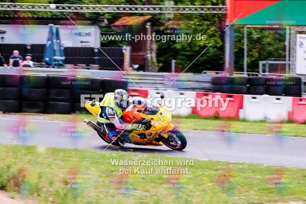 MotoTeamVBK-20751 | Hier findet Ihr Bilder von Touristenfahrten auf der Nürburgring Nordschleife oder von anderen Veranstaltungen die ich besucht habe. Viel Spass beim Durch Schauen 