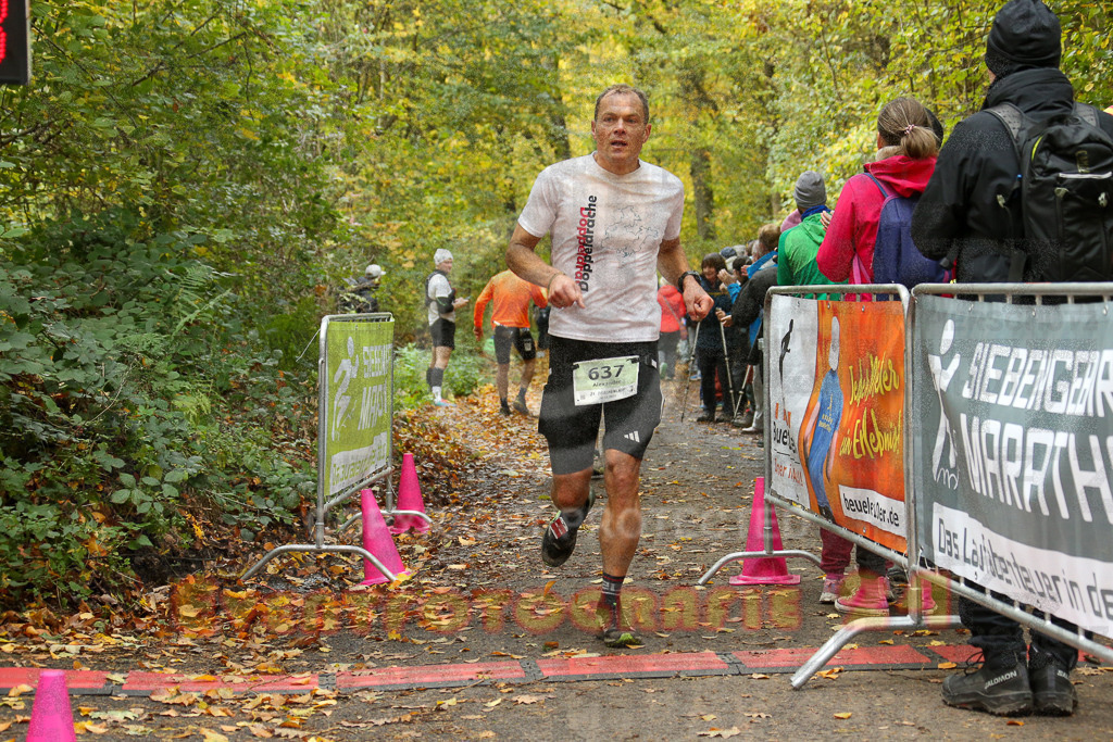 251026_1234_EX1_0722 | Sportfotografie im Rhein-Sieg Kreis, Köln, Bonn, NRW, Rheinland Pfalz, Hessen, etc. Unser Tätigkeitsfeld umfasst den Laufsport vom Volkslauf über den Marathon, Duathlon, Triathon bis zum Ultralauf wie Kölnpfad Ultra oder Schindertrail.