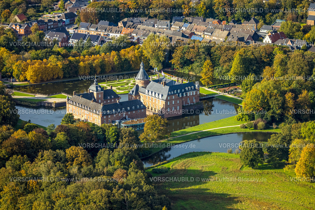 Isselburg241010305 | Luftbild, Schloss Wasserburg Anholt mit Wassergarten, Anholt, Isselburg, Niederrhein, Nordrhein-Westfalen, Deutschland