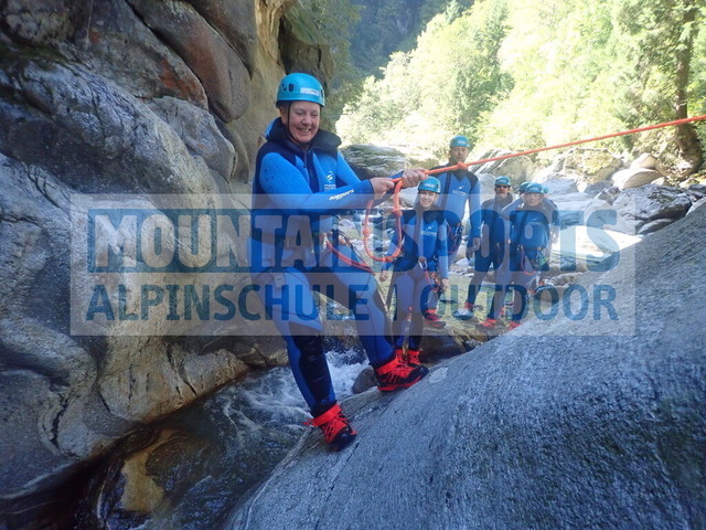 P1010005 | Bestelle die Bilder deines Berg- oder Wasser-Abenteuers mit Mountain Sports bequem von zu Hause aus direkt über unseren Online Fotoshop von pictrs.com. - Realisiert mit Pictrs.com