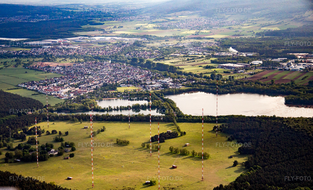 Luftbild: Langwellensender Mainflingen für den Radiosender DCF77 im Ortsteil Zellhausen in Mainhausen im Bundesland Hessen in Deutschland. Foto: IMG_088737.jpg vom 20.05.2016 durch Werner Riehm/FLY-FOTO.deDCF77 - PTB.de
