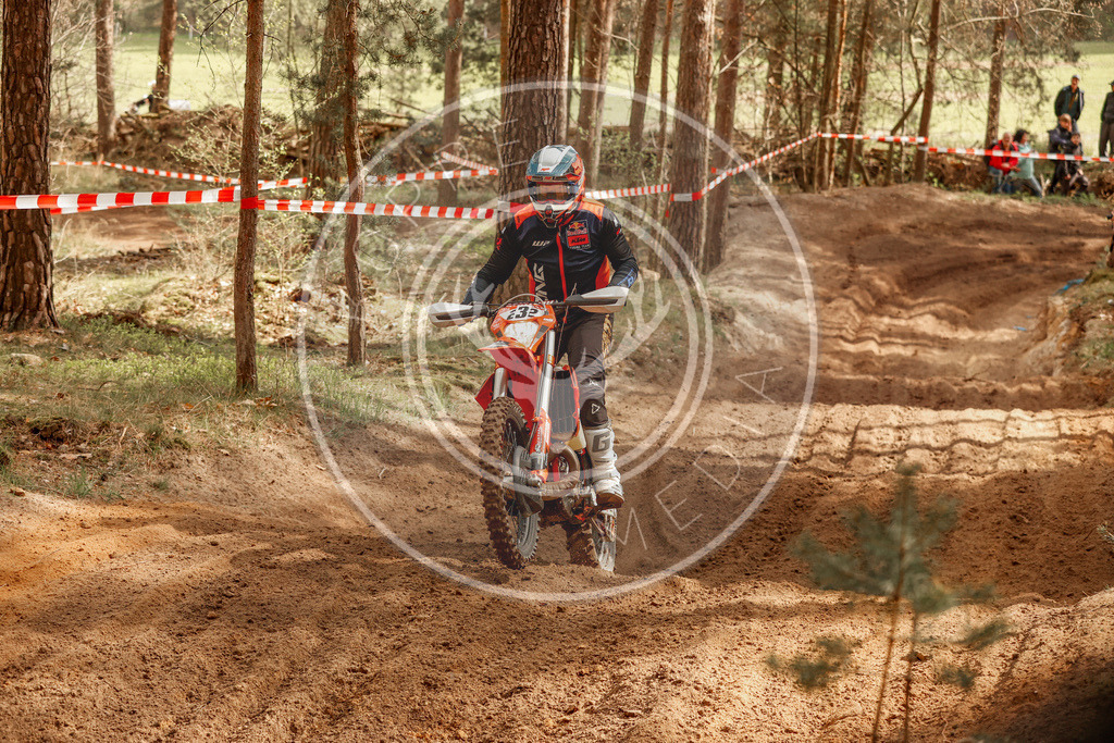 4TaktLauf1-315 | koppe-media - Realisiert mit Pictrs.com