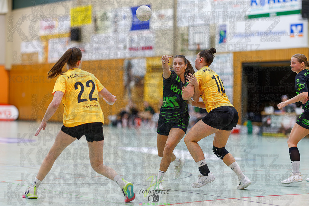 Frauen Oberliga Mitte (HHV); HSG Kleenheim/Langgöns II - HSG Eibelshausen/Ewersbach | Frauen Oberliga Mitte (HHV); HSG Kleenheim/Langgöns II - HSG Eibelshausen/Ewersbach am 01.11.2025 in Oberkleen (Weidig-Halle)Photo © 2025 - Jörg Heinrich - Realisiert mit Pictrs.com