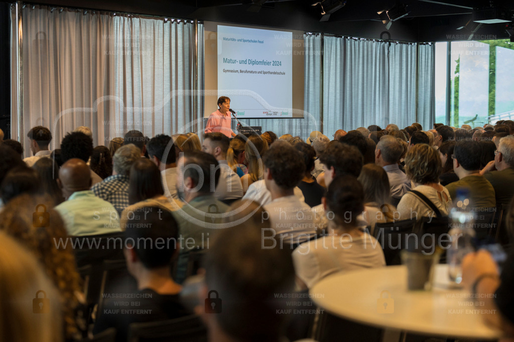 FeusiDiplomfeier_R6II3050 | Brigitte Münger / bmsportphotography - Realisiert mit Pictrs.com