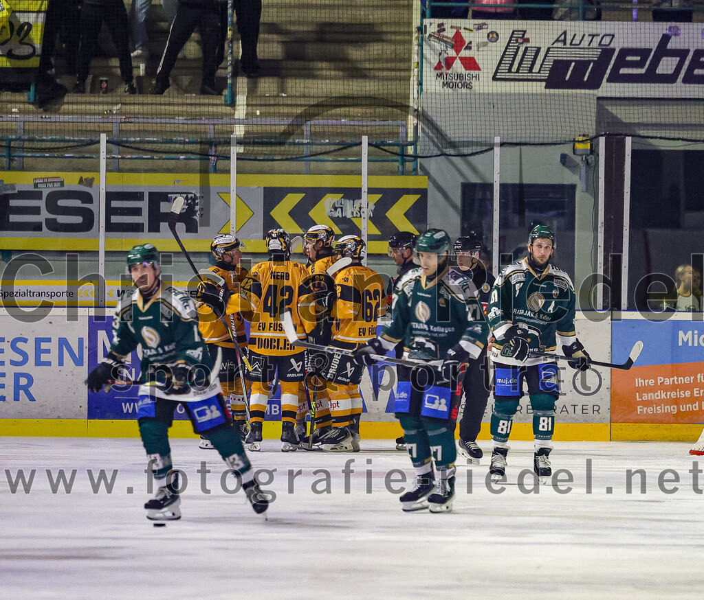 2025-11-02_117_TSV_Erding_gegen_EV_Fuessen | Erding, Deutschland, 02.11.2025:Eishockey, Oberliga Süd 2025 / 2026, 15. Spieltag, TSV Erding gegen EV Füssen, Endergebnis: 2:6Foto: Christian Riedel / fotografie-riedel.net