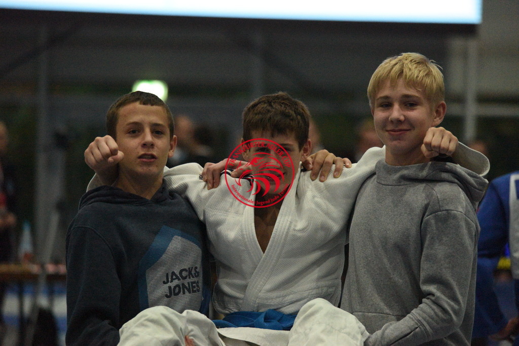 PJL_6937 | Fotos vom Adler Cup - Pictures from Adler Cup

Hier findet Ihr alle Eindrücke und großen Momente der Adler Cup Wochenenden. Here you will find all impressions and great moments of the Adler Cup weekends. - Realisiert mit Pictrs.com