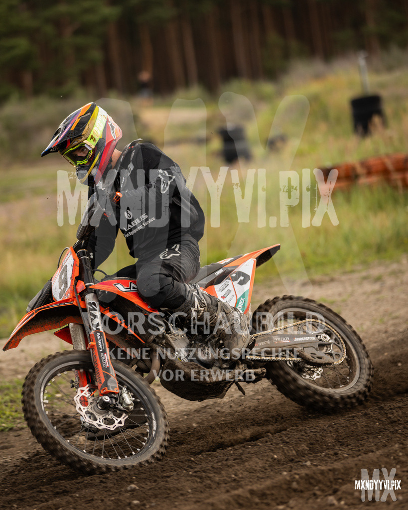 866A1687 | mxndyyvipix
