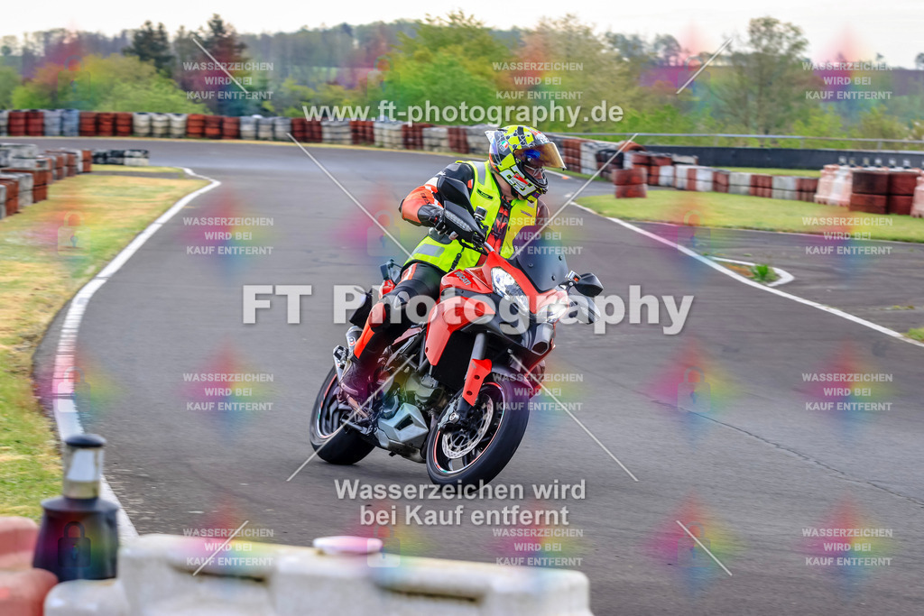_OTO2945 | Hier findet Ihr Bilder von Touristenfahrten auf der Nürburgring Nordschleife oder von anderen Veranstaltungen die ich besucht habe. Viel Spass beim Durch Schauen 