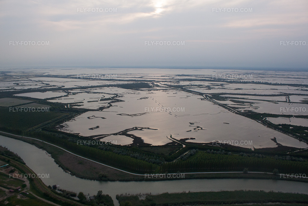 Aerial view: View of the town in Jesolo in the state Veneto, Italy.Photo: IMG_50322.jpg taken on 06/07/2012 by Werner Riehm/FLY-FOTO.comResolution of the original: 4752 x 3168 px