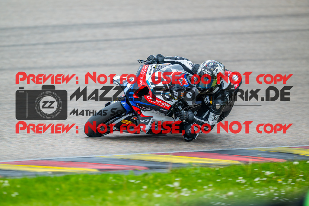 MaZZes_FotoMatrix_240504_6007705_3222 | STK1000