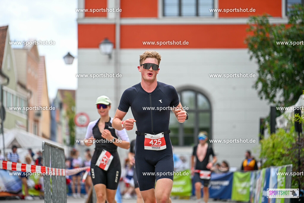 SZI_8264 | Stadttriathlon Erding 2025. #yourpictrs #sportshot_your_pictrs @Sportshotphotography #stadttriathlonerding Copyright: www.sportshot.de