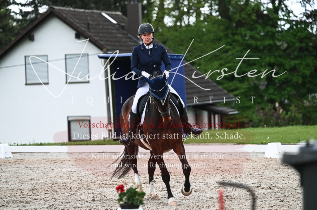 20230513_JK-Röhrsdorf-11-214 | Pferde- und Turnierfotografie in Westsachsen. Pferdeportraits, Auftragszeichnungen und intuitive Kunst.