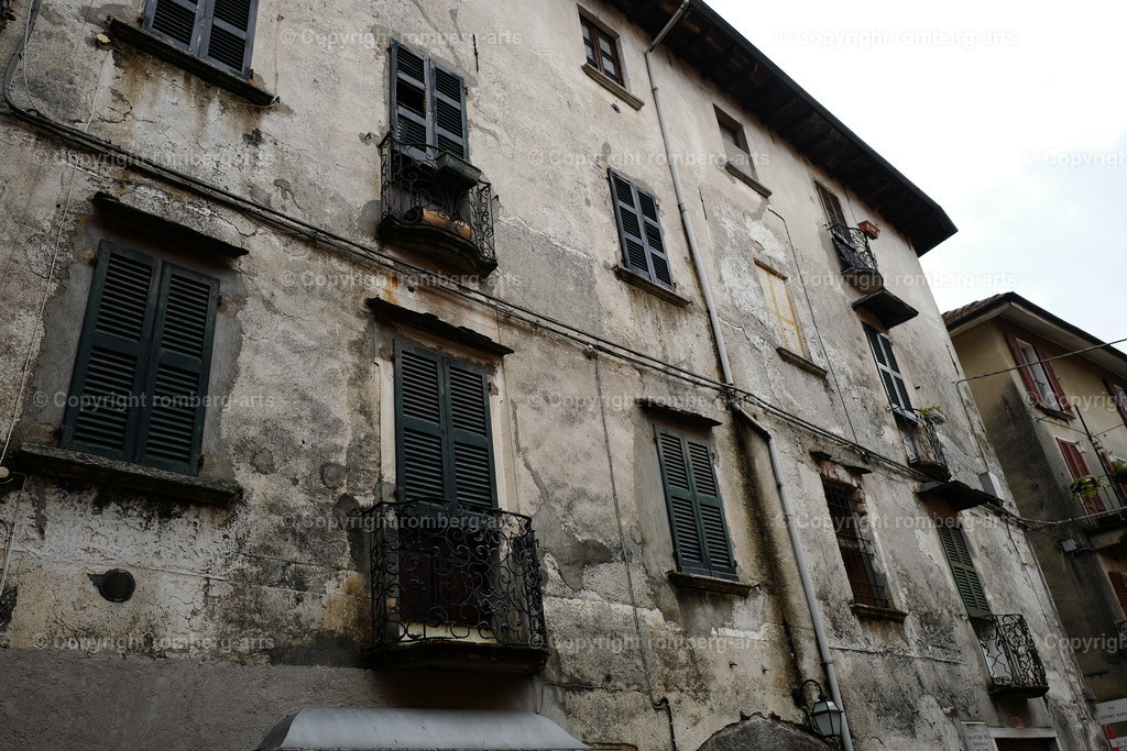 L1020205 | romberg-arts, romberg-arts.de, www.romberg-arts.de, Foto_Online_Shop, Julia Fuhrmann, Köln, Fotos, Fotografie, Fotokunst, Kunstdrucke, Naturfotos, Aktfotos, Nacktfotos, schwarz_weiß_Fotos, Blumenfotos, Blumen, Tiere, Beton, Korrosion, Lächeln, Drucke