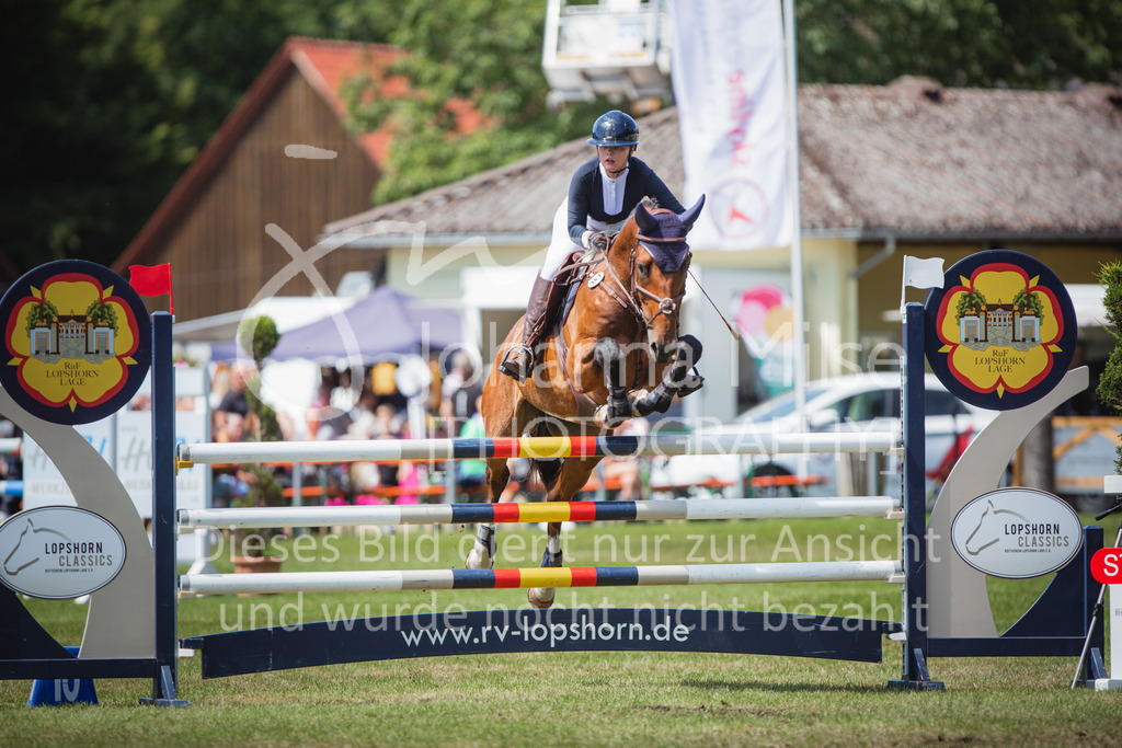220717_LC_M1-Springen-613 | Deine schönsten Turniermomente als professionelle Fotos! Entdecke hochwertige Pferdesport-Fotografie im Online-Shop. Jetzt Fotos finden & bestellen!