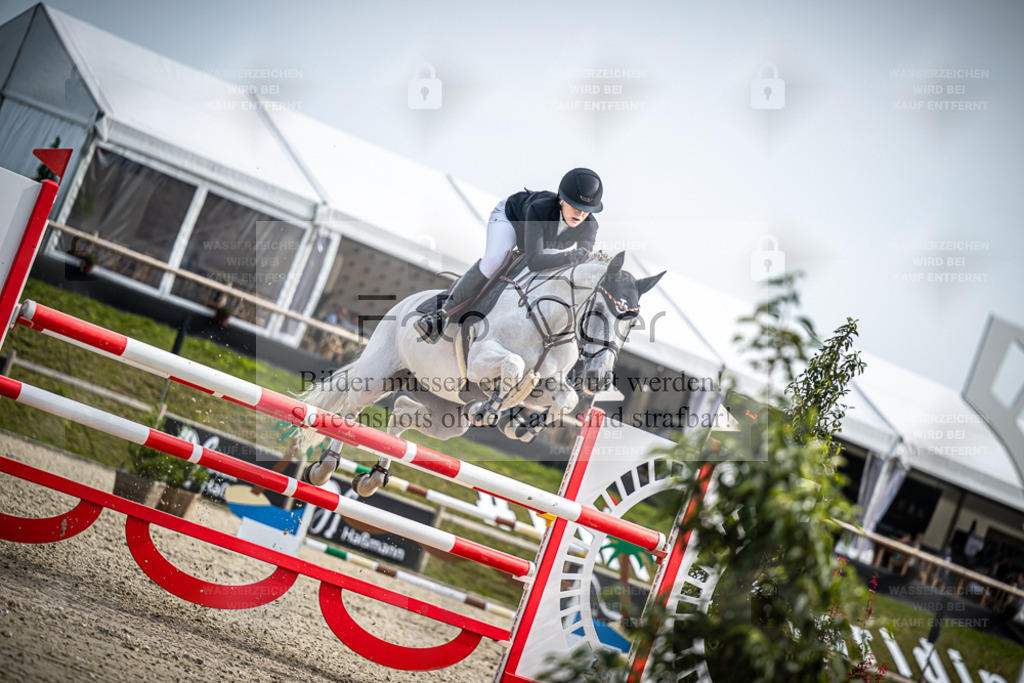 DOS_0523 | Entdecke hochwertige Reitturnierfotos von Foto Oger. Professionell, emotional und authentisch – jetzt Lieblingsmomente im Shop bestellen. - Realisiert mit Pictrs.com