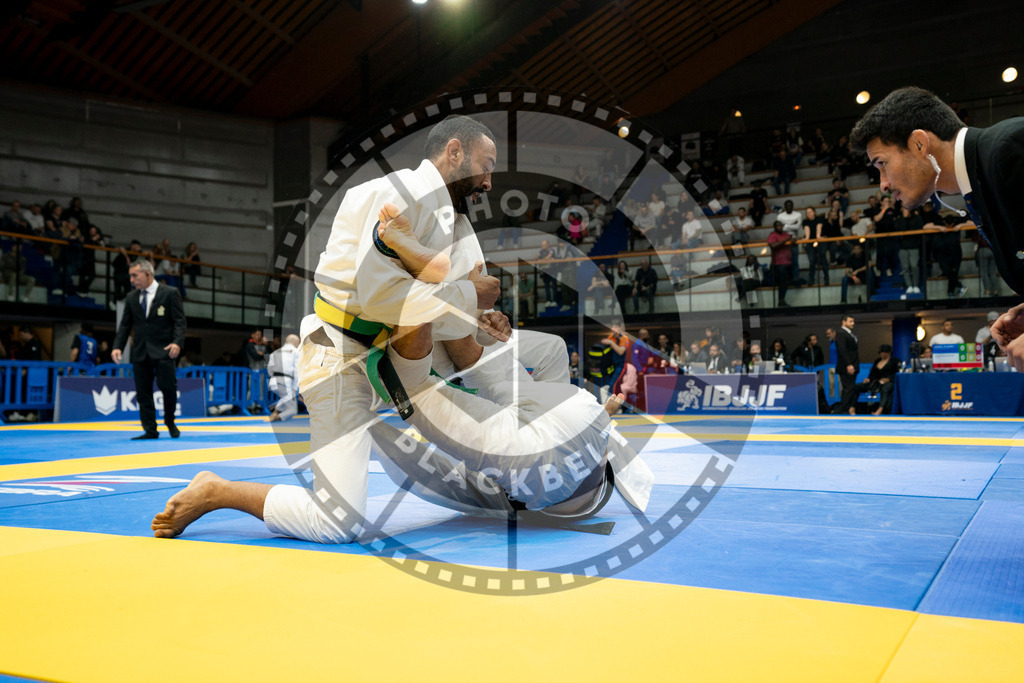 20240124PBB02794 | Fighters compete during the second day of the IBJJF European Championship in Paris, France, on January 24, 2024.