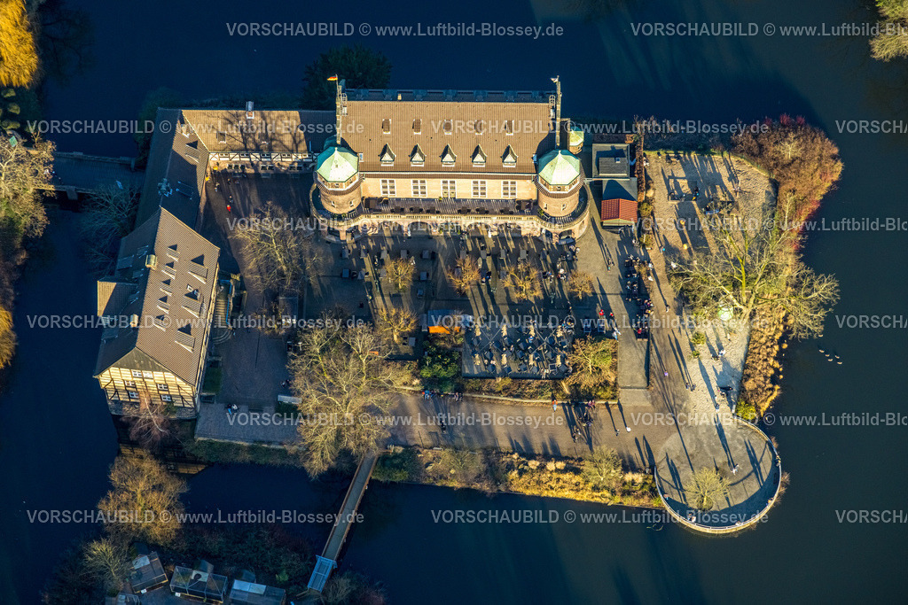 Gladbeck240108158 | Luftbild, Wasserschloss Wittringen mit Außengastronomie, Butendorf, Gladbeck, Ruhrgebiet, Nordrhein-Westfalen, Deutschland