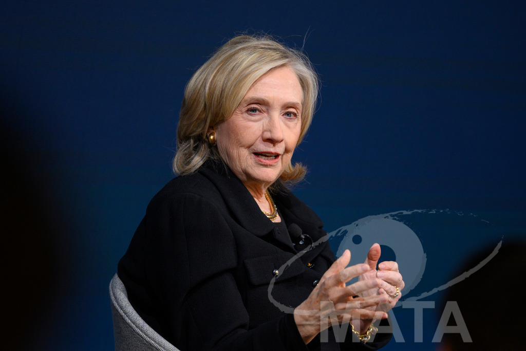 _DWI3157 | Die US-Politikerin Hillary Clinton auf der Veranstaltung Bridging Scholarship and Statecraft im Rahmen der Münchner Sicherheitskonferenz 2026. München, 13.02.2026 Bayern Deutschland  - Realisiert mit Pictrs.com