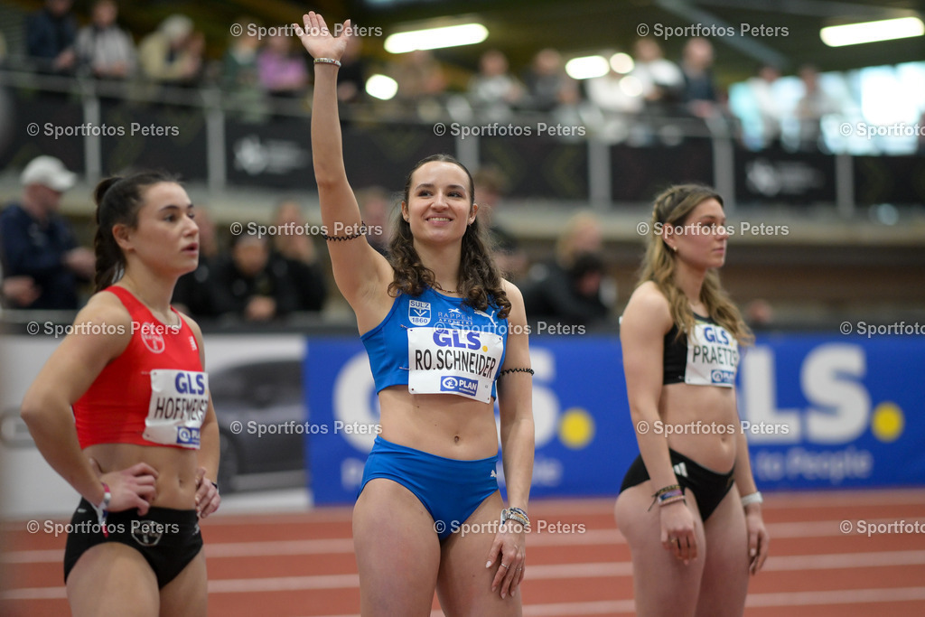 DM Halle 2026_Samstag-147 | 28.02.2026, xkaix, Leichtathletik Deutsche Meisterschaften Halle 2026,  v.l. Rosina Schneider (TV Sulz) - Realisiert mit Pictrs.com