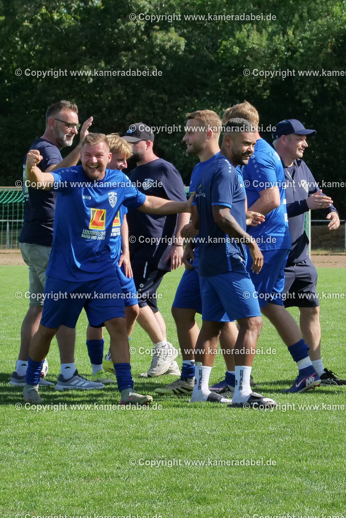 Fußball : Voerder Stadtmeisterschaft am 01.08.2026 auf der Anlage des TV Voerde mit SV 08/29 Friedrichsfeld, SV Spellen und dem TV Voerde. Der STV Hünxe vervollständigt als 4. Mannschaft das Turnier. | Fußball : Voerder Stadtmeisterschaft am 01.08.2026 auf der Anlage des TV Voerde mit SV 08/29 Friedrichsfeld, SV Spellen und dem TV Voerde. Der STV Hünxe vervollständigt als 4. Mannschaft das Turnier. - Realisiert mit Pictrs.com
