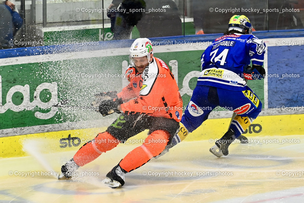 EC IDM WÄRMEPUMPEN VSV vs. MOSER MEDICAL GRAZ99ERS | #4 Korbinian Holzer Graz 99ers, #74 Joel Teasdale EVC VSV, EC IDM WÄRMEPUMPEN VSV vs. MOSER MEDICAL GRAZ99ERS, EC IDM WÄRMEPUMPEN VSV vs. MOSER MEDICAL GRAZ99ERS am 12.03.2026 in Villach (Stadthalle Villach), Austria, (Photo by Bernd Stefan)