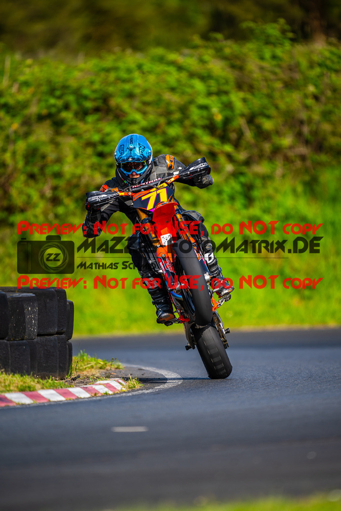 MaZZes_FotoMatrix_240430_6007705_3371 | Fotograf Mathias Schmid
Sportfotograf,
Eventfotograf,
Hochzeitsfotograf,
Portraitfotograf