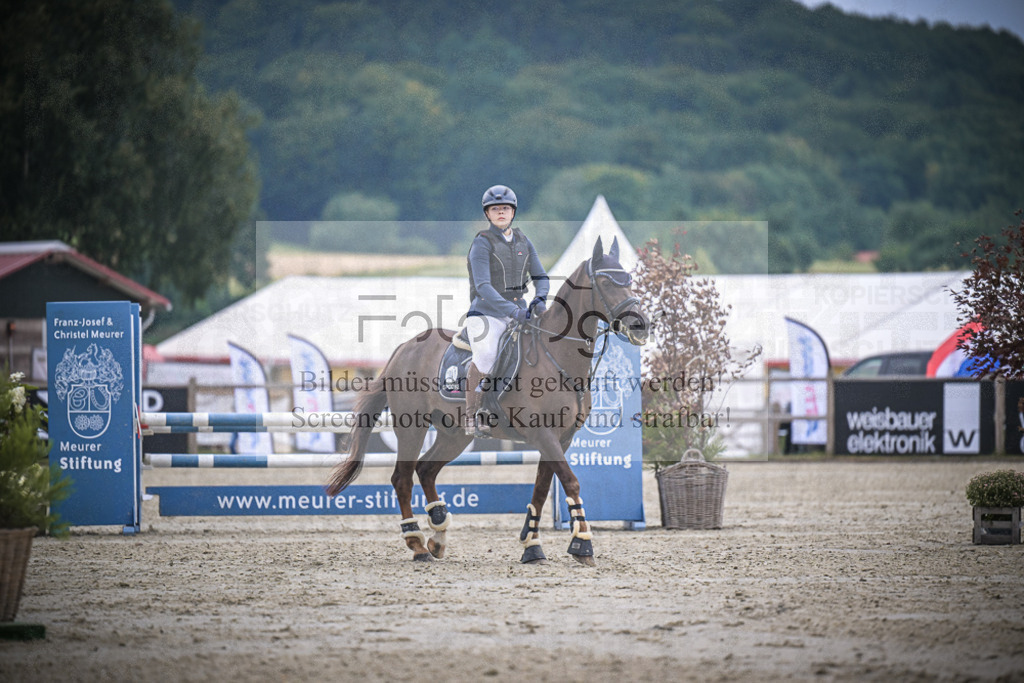 DOS_0873 | Entdecke hochwertige Reitturnierfotos von Foto Oger. Professionell, emotional und authentisch – jetzt Lieblingsmomente im Shop bestellen.Deutschlandweite Turnierfotografie. - Realisiert mit Pictrs.com