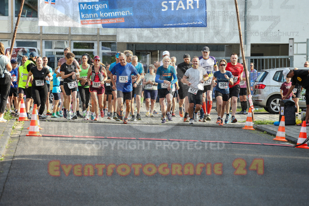 250801_1812_EX1_6494 | Sportfotografie im Rhein-Sieg Kreis, Köln, Bonn, NRW, Rheinland Pfalz, Hessen, etc. Unser Tätigkeitsfeld umfasst den Laufsport vom Volkslauf über den Marathon, Duathlon, Triathon bis zum Ultralauf wie Kölnpfad Ultra oder Schindertrail.