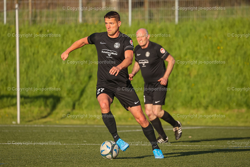 BQ3I2254 | 02.05.2023; Kreisliga C2 Dillenburg; Kunstrasenplatz Oberscheld; SV Oberscheld II - SG Ambach II; Ergebnis 3:4 (0:2)