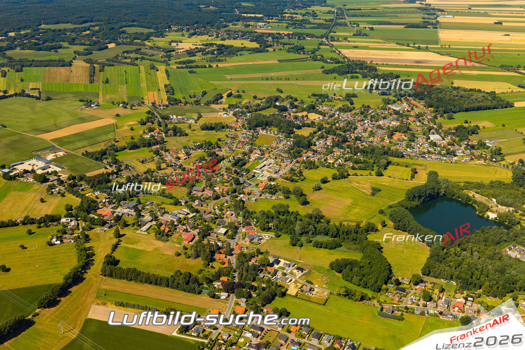 Aktuelles Luftbild von Westersode Hemmoor - Die Luftaufnahme wurde 2022 mittels UL-Flugzeug erstellt ( keine Drohne ) - hochauflösende Kamera-Systeme von  Canon -Beste Qualität - Für grossformatige Ausdrucke geeignet. Die Geschenkidee !