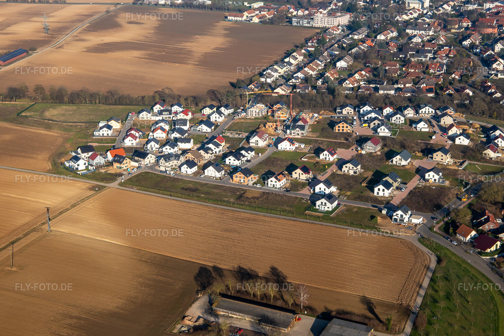 Luftbild: Neubaugebiet K2 im Winter in Kandel im Bundesland Rheinland-Pfalz in Deutschland. Foto: IMG_135912.jpg vom 13.02.2023 durch Werner Riehm/FLY-FOTO.de