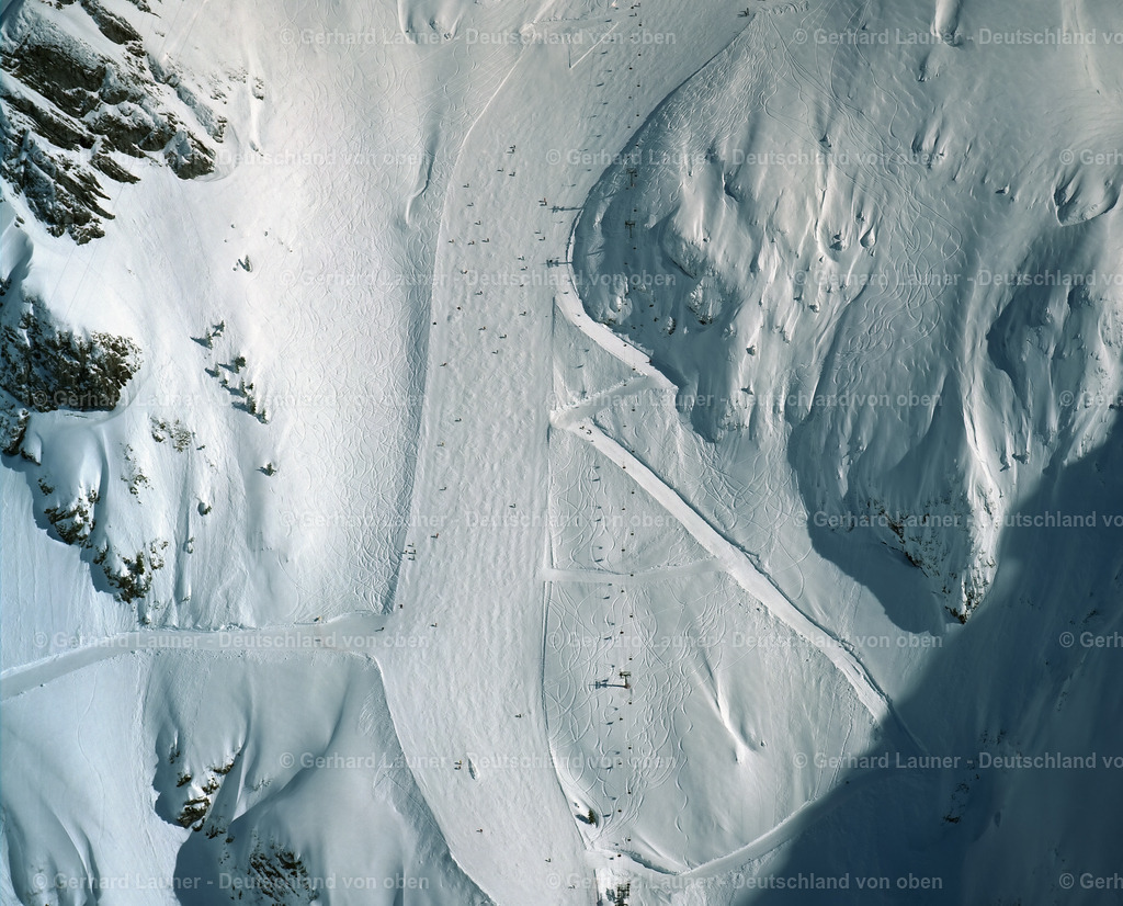 01P5273 | Skifahrer am Nebelhorn