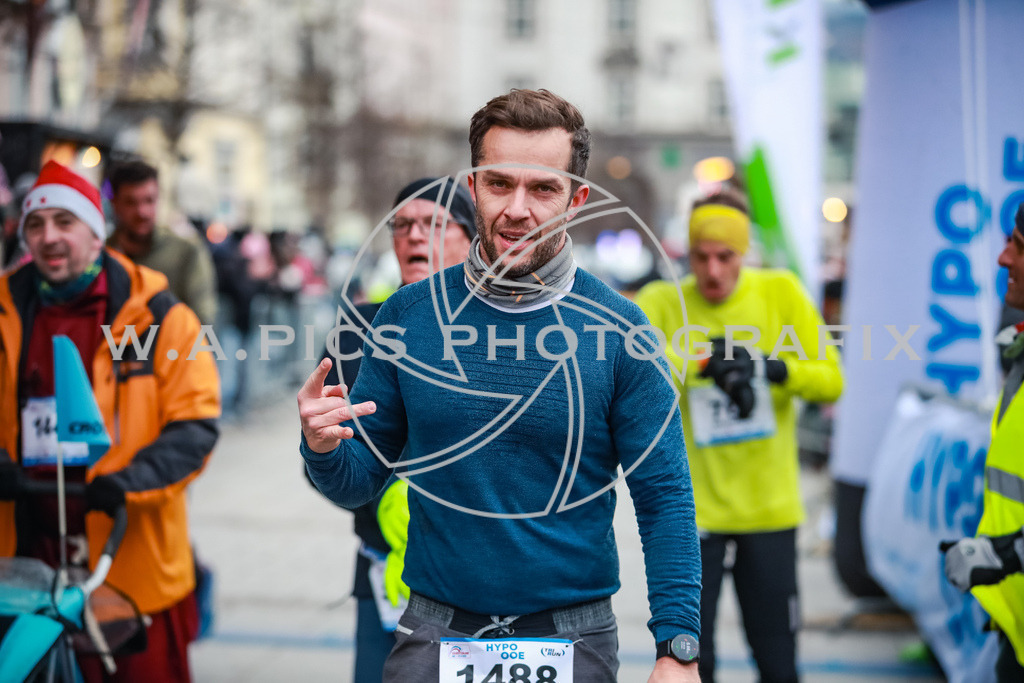 SILVESTERLAUF LINZ 25 | Linz, AUSTRIA, 31. Dezember 25, TRIRUN SILVESTERLAUF LINZ 25 , Image shows: 
Photo: WAPICS / BINDER Manuel