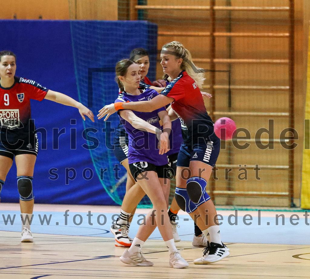 2022-11-19_018_SpVgg_Altenerding_gegen_HC_Donau-Paar | Erding, Deutschland, 19.11.2022:
Handball, Bezirksoberliga Frauen Altbayern 2022 / 2023, 5. Spieltag, SpVgg Altenerding gegen HC Donau/Paar, Endergebnis: 22:33

Franziska Haller (HC Donau/Paar, #7)

Foto: Christian Riedel / fotografie-riedel.net