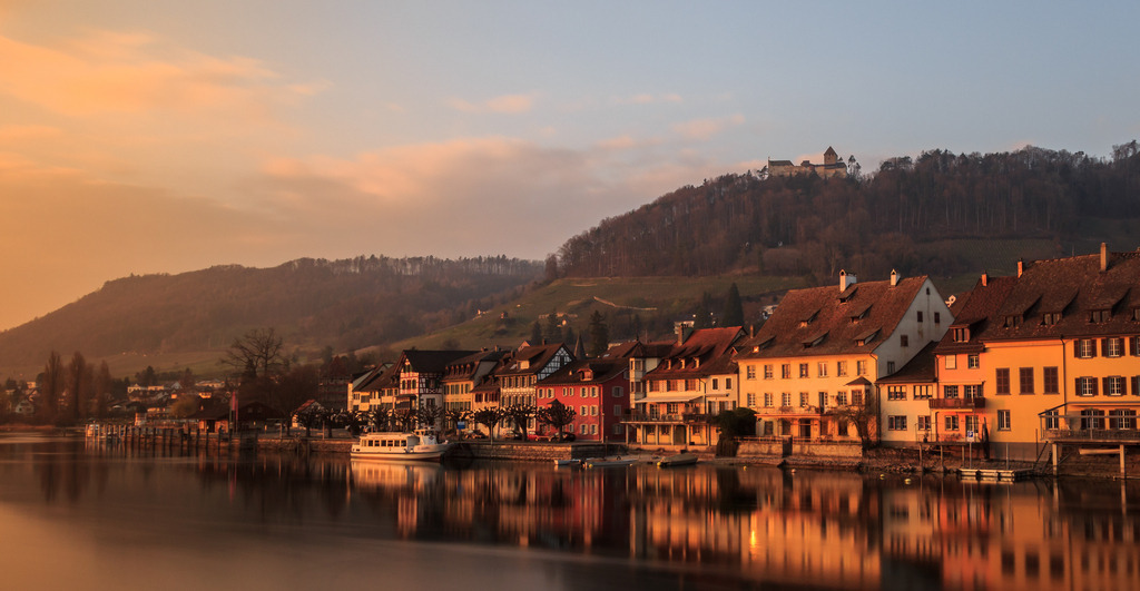 ausschnitt | Rothenburg ob der Tauber. Nur hier gibt es Exklusive und passend zur Jahreszeit Ihr Wandbild, T-Shirt, Tasse und alles was das Rothenburg Herz begehrt. - Realisiert mit Pictrs.com