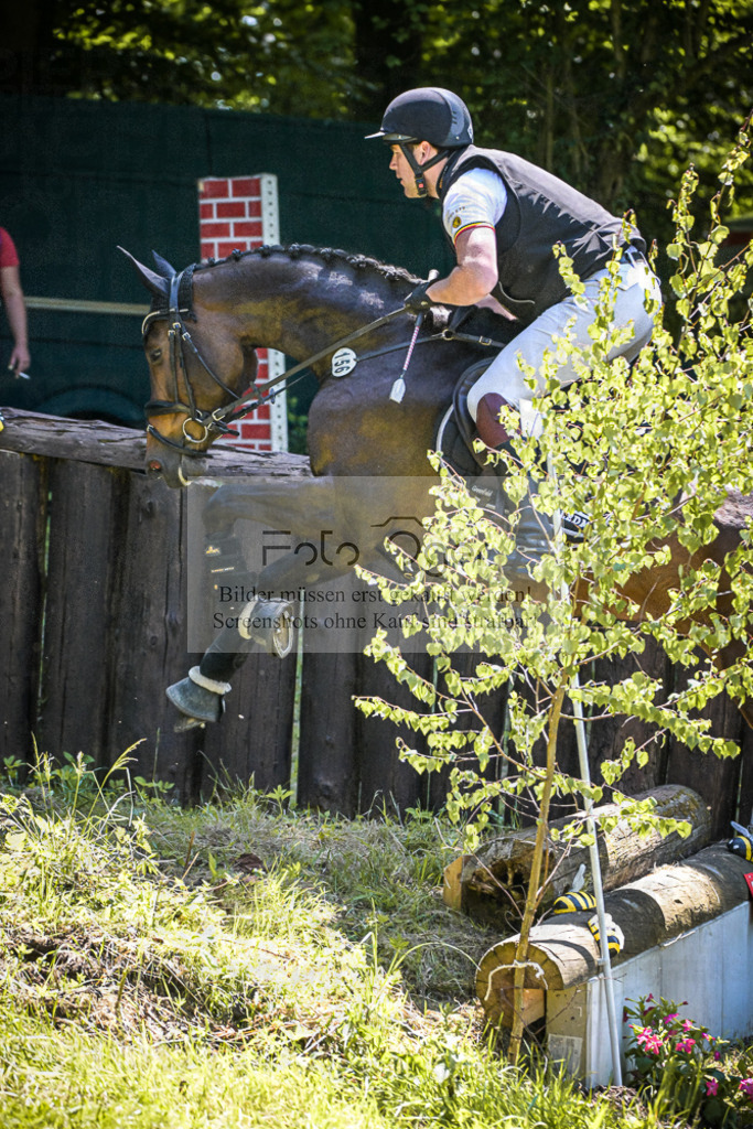 DOS_2019 | Entdecke hochwertige Reitturnierfotos von Foto Oger. Professionell, emotional und authentisch – jetzt Lieblingsmomente im Shop bestellen.Deutschlandweite Turnierfotografie. - Realisiert mit Pictrs.com